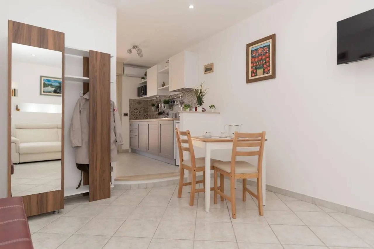 Casa Elia: Locazione Breve Apartment Noto Italy
